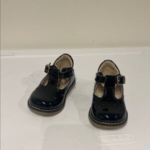 Classic Black Kids FOOTMATES Shoes